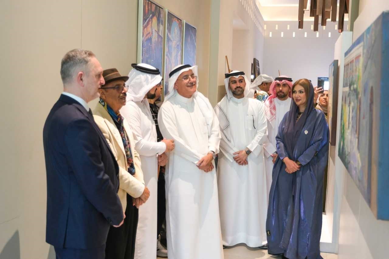 محافظ الشمالية يفتتح معرض الفنان عباس الموسوي 